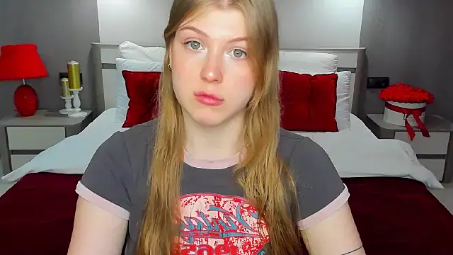 Snapshot of Stella_Light chatting on 06-29-26, 04:08 Stella Light online show from 06-29-26, 04:08