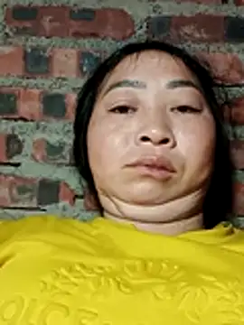 Snapshot of suka-bibi chatting on 12-14-25, 11:20 suka-bibi online show from 12-14-25, 11:20