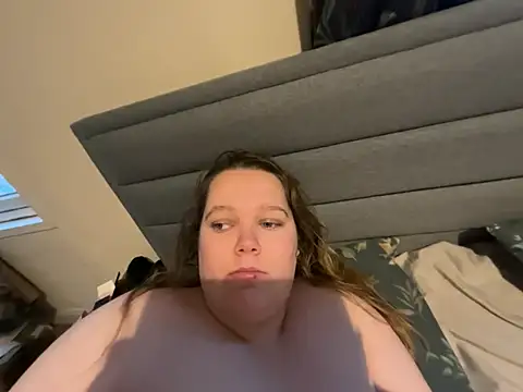 Scarletcum22 online show from 02-15-26, 08:13