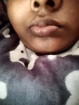 Snapshot of Rutika-G chatting on 12-17-25, 05:13 Rutika-G online show from 12-17-25, 05:13