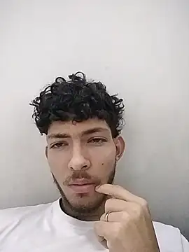 LyliaWood online show from 12-18-25, 02:17