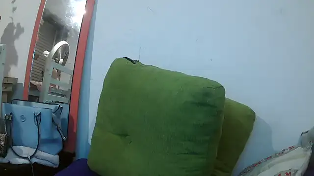 CarlaBrasuca online show from 04-21-26, 07:36