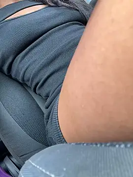 Snapshot of raphaelasoares chatting on 11-05-25, 04:29 raphaelasoares online show from 11-05-25, 04:29