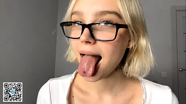 MelodyImam online show from 11-19-25, 02:50