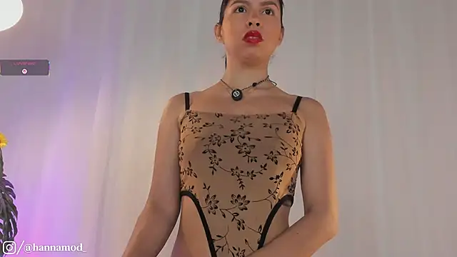 Snapshot of Lovely_queens_ chatting on 11-22-25, 10:14 Lovely queens online show from 11-22-25, 10:14