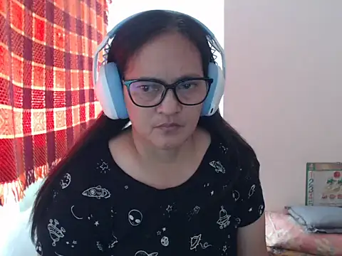 Kinkybela2025 online show from 05-06-26, 12:52