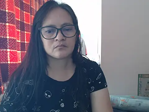 Kinkybela2025 online show from 05-26-26, 12:50