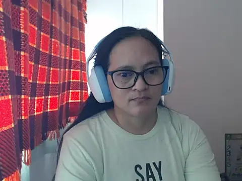 Kinkybela2025 online show from 06-17-26, 01:08