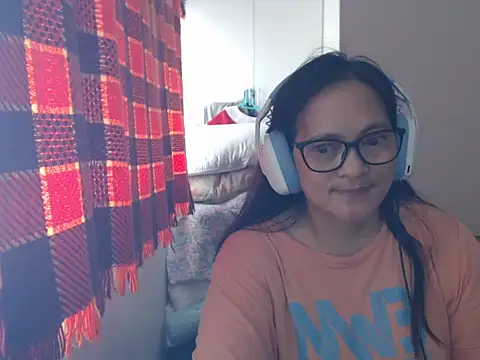 Kinkybela2025 online show from 06-19-26, 12:59