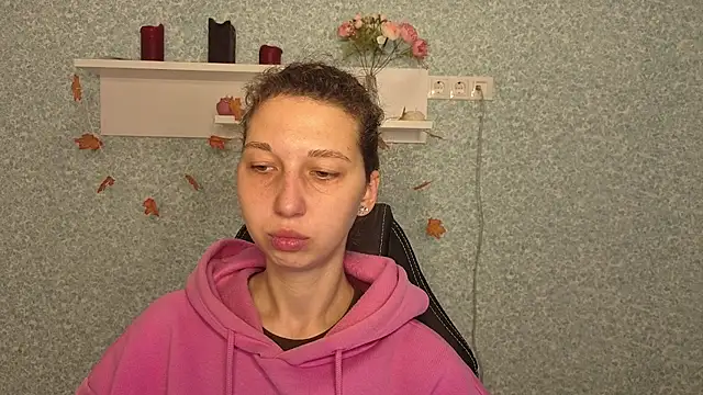 Snapshot of CuteEllii chatting on 11-21-25, 05:06 CuteEllii online show from 11-21-25, 05:06