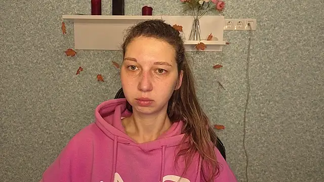 Snapshot of CuteEllii chatting on 11-24-25, 05:29 CuteEllii online show from 11-24-25, 05:29