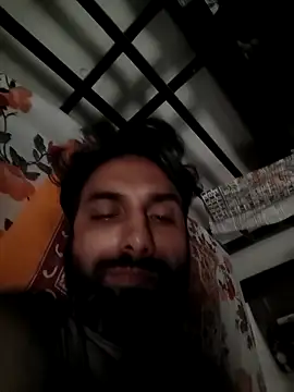 Snapshot of shail1987 chatting on 05-08-26, 02:39 shail1987 online show from 05-08-26, 02:39