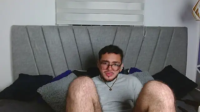 Zac Golden online show from 10-28-25, 04:38