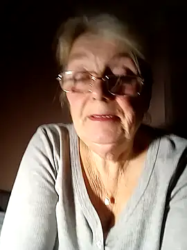 Snapshot of AmyLove353 chatting on 10-26-25, 07:53 AmyLove353 online show from 10-26-25, 07:53