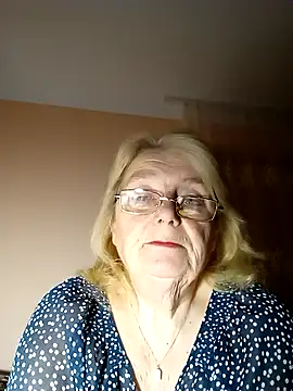 Snapshot of AmyLove353 chatting on 11-18-25, 09:41 AmyLove353 online show from 11-18-25, 09:41