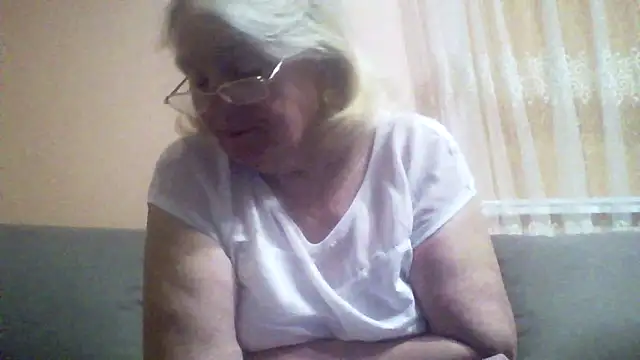 Snapshot of AmyLove353 chatting on 04-30-26, 08:37 AmyLove353 online show from 04-30-26, 08:37