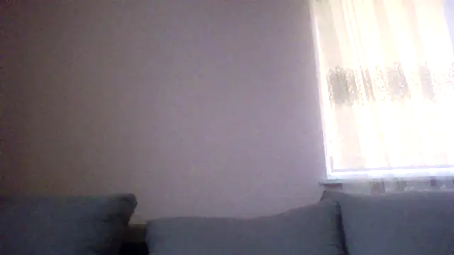 Snapshot of AmyLove353 chatting on 06-17-26, 04:04 AmyLove353 online show from 06-17-26, 04:04