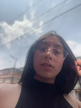 Violeet-Smith online show from 03-26-26, 06:24