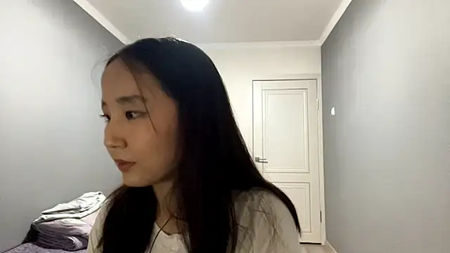 LiaPilksi online show from 10-22-25, 06:51