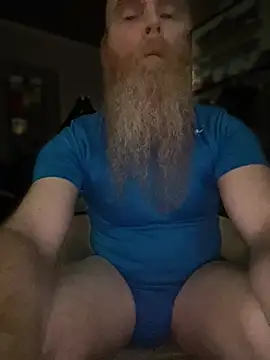 Snapshot of Macduckd chatting on 06-17-26, 05:36 Macduckd online show from 06-17-26, 05:36