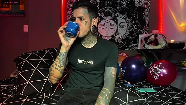 cleoo jhonny online show from 04-07-26, 03:18