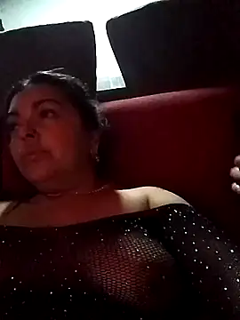 Luchyfeet online show from 06-07-26, 03:32