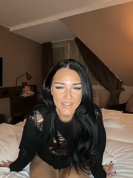 Gabbyys online show from 11-24-25, 08:41