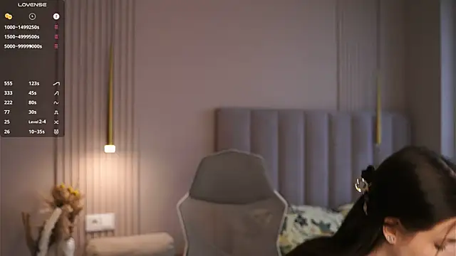 Snapshot of LonnaSkar chatting on 11-22-25, 08:24 LonnaSkar online show from 11-22-25, 08:24