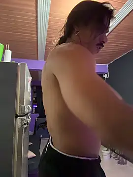 Snapshot of caiiobahia chatting on 12-16-25, 03:00 caiiobahia online show from 12-16-25, 03:00