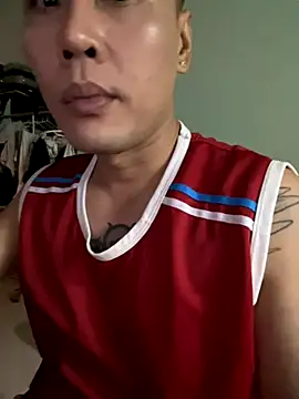 Snapshot of Asin1102 chatting on 10-24-25, 02:02 Asin1102 online show from 10-24-25, 02:02