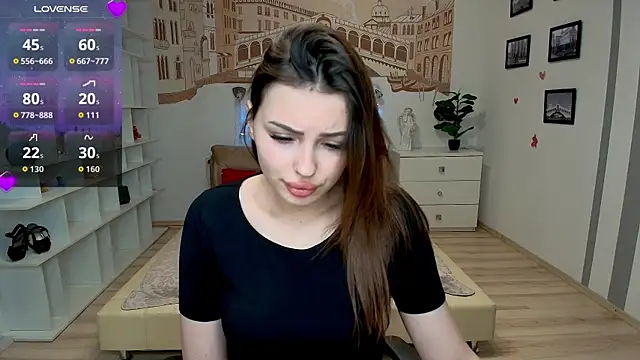 Snapshot of KittyShenson chatting on 04-23-26, 11:42 KittyShenson online show from 04-23-26, 11:42