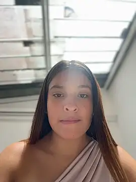 Snapshot of Talia_Bonet chatting on 04-30-26, 04:13 Talia Bonet online show from 04-30-26, 04:13