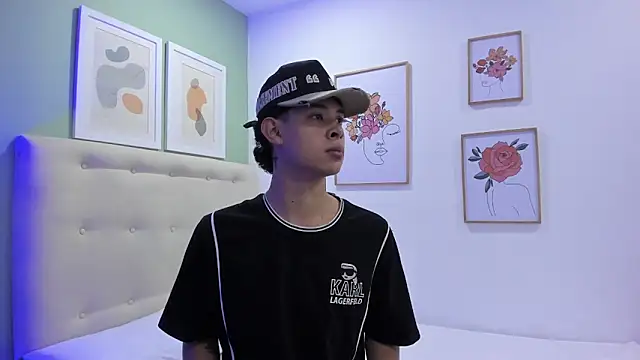 ApoloRicci online show from 01-07-26, 07:27