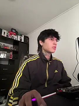 Snapshot of sflps chatting on 01-13-26, 08:36 sflps online show from 01-13-26, 08:36