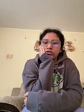 Kmiii21 online show from 10-21-25, 02:18