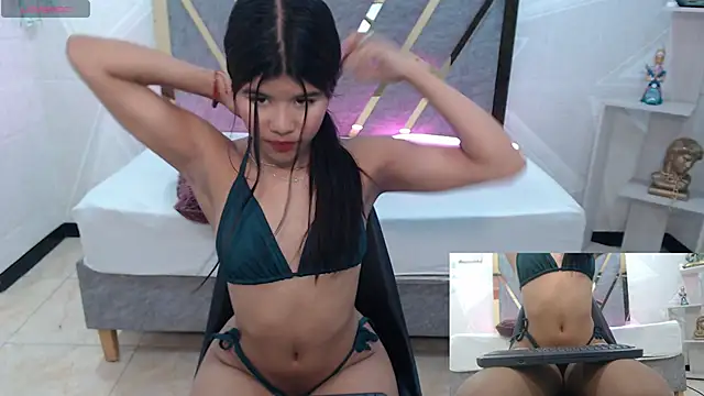 Snapshot of Sidney_Brownn chatting on 11-07-25, 10:21 Sidney Brownn online show from 11-07-25, 10:21