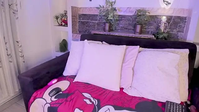 Cleopatriagad online show from 02-11-26, 01:54