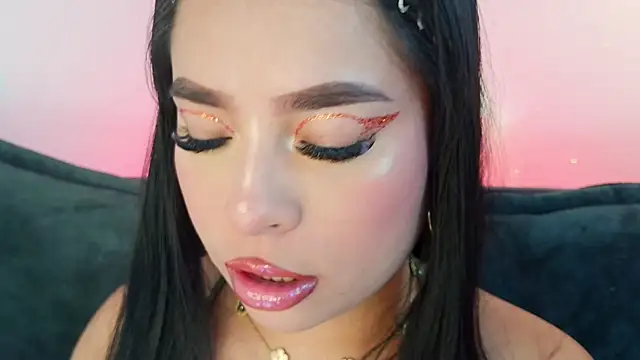 mia roux1 online show from 04-08-26, 07:25