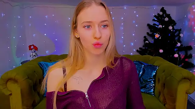 sassy cutie online show from 12-22-25, 05:59