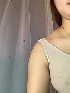 Snapshot of helo-kitty chatting on 01-11-26, 01:38 helo-kitty online show from 01-11-26, 01:38