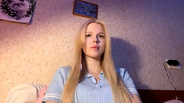 Snapshot of LiltedLube chatting on 11-16-25, 04:12 LiltedLube online show from 11-16-25, 04:12