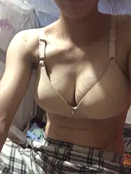 kity-cute online show from 11-07-25, 01:44