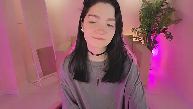 Snapshot of Linda_Sweetiest chatting on 12-04-25, 12:31 Linda Sweetiest online show from 12-04-25, 12:31