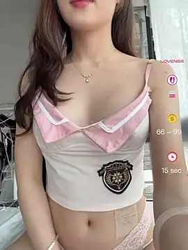 Snapshot of meimei_x chatting on 07-14-26, 10:21 meimei x online show from 07-14-26, 10:21