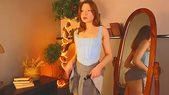 Snapshot of JanelAkerley chatting on 10-29-25, 04:04 JanelAkerley online show from 10-29-25, 04:04