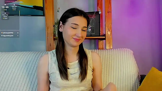 KateCahee online show from 01-10-26, 02:13