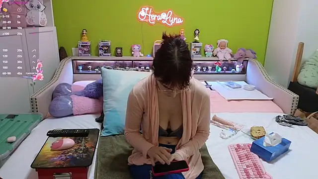  HeraLuna  online show from 02-27-26, 09:26