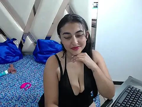 Snapshot of yuliet_latin69 chatting on 11-01-25, 01:13 yuliet latin69 online show from 11-01-25, 01:13