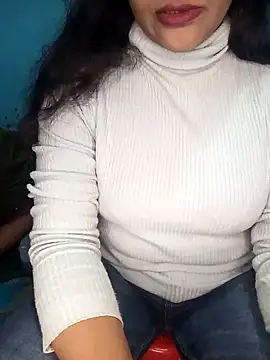 Snapshot of CoupleShow_432 chatting on 11-24-25, 03:45 CoupleShow 432 online show from 11-24-25, 03:45