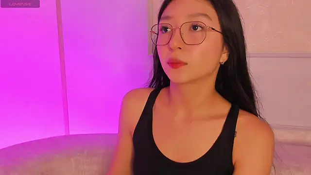 Snapshot of sydney_miller_ chatting on 05-31-26, 01:40 sydney miller online show from 05-31-26, 01:40